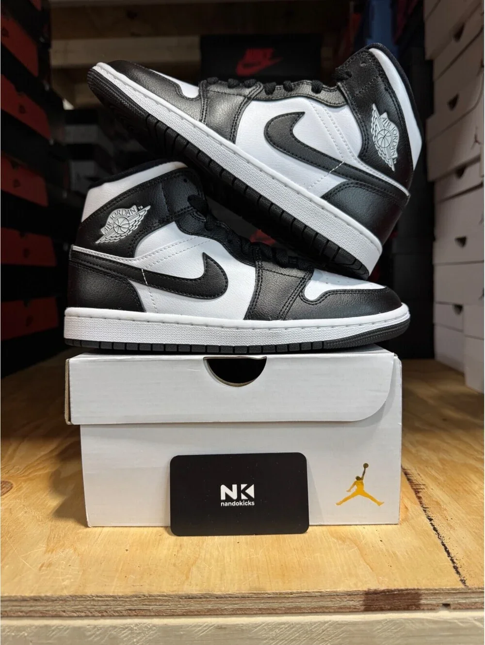 Wmns Air Jordan 1 Retro Mid 'Panda' DV0991-101 Size 7